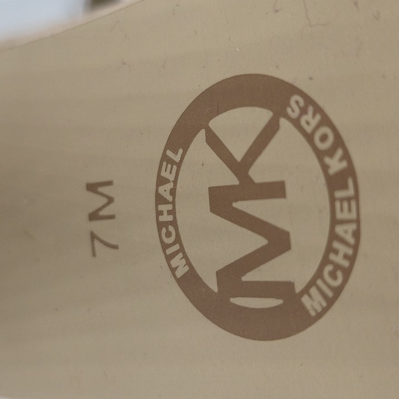 905- MICHAEL Michael Kors Suki Leather Platform Sandal Size 7 M NWT - Picture 14 of 14